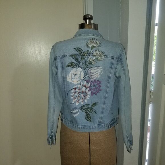 Glamorous denim jacket xs with flower design on back - Picture 3 of 16
